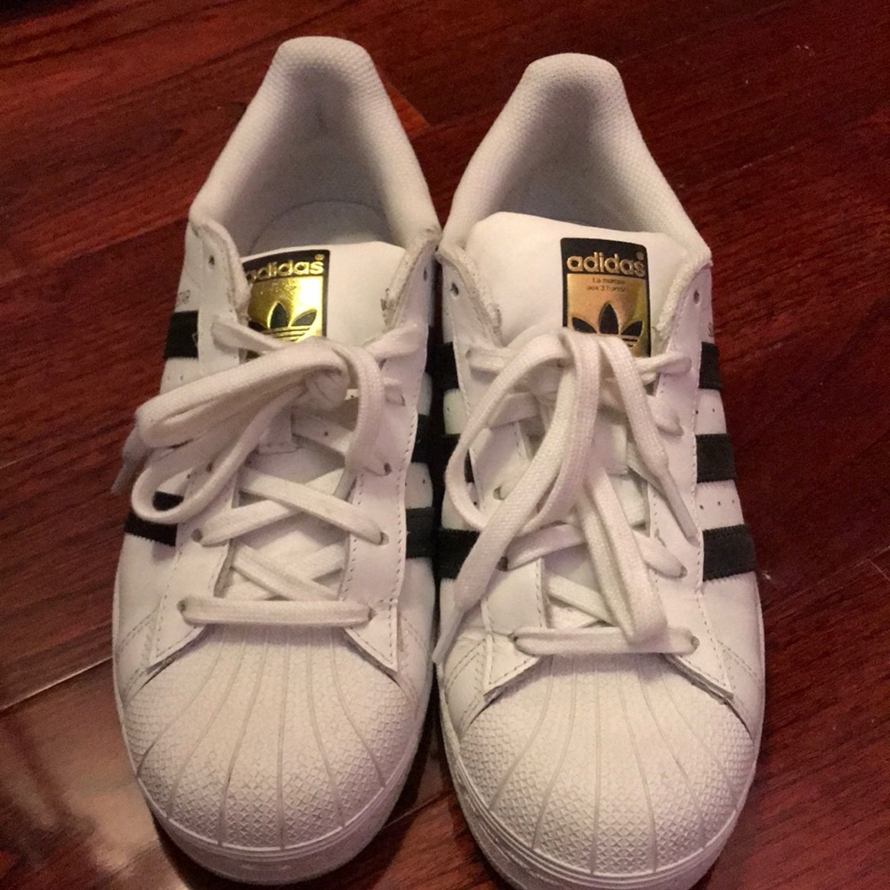 Adidas original Superstar women